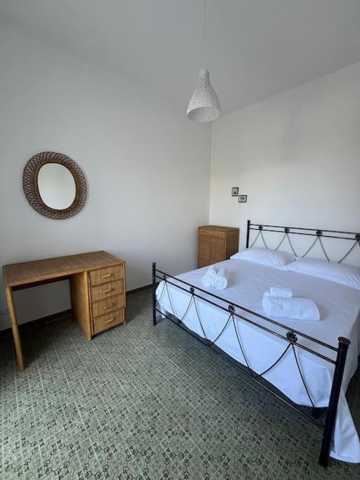Villa Bouganville 2 오스투니 외부 사진