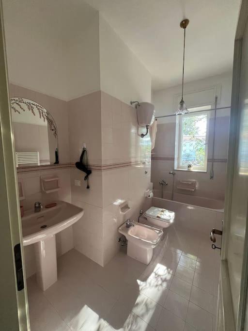 Villa Bouganville 2 오스투니 외부 사진
